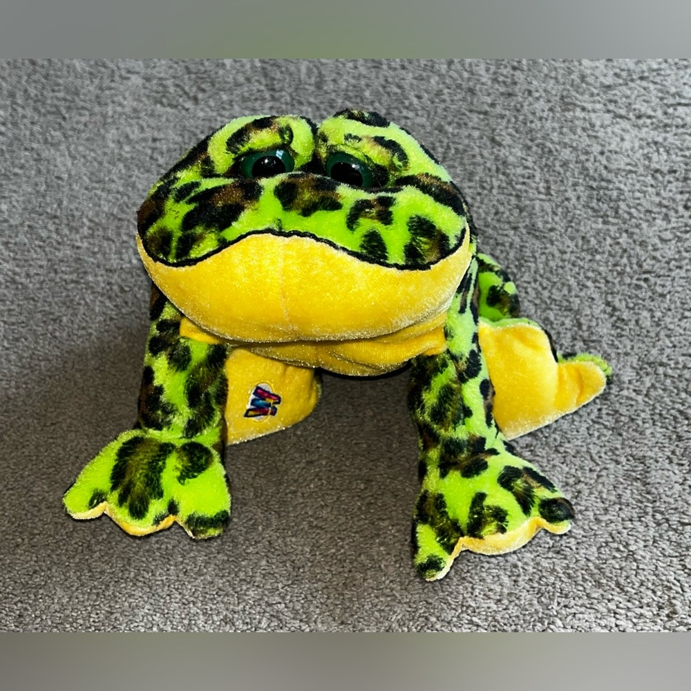 GANZ Webkinz Green Bullfrog Plush Stuffed Animal
